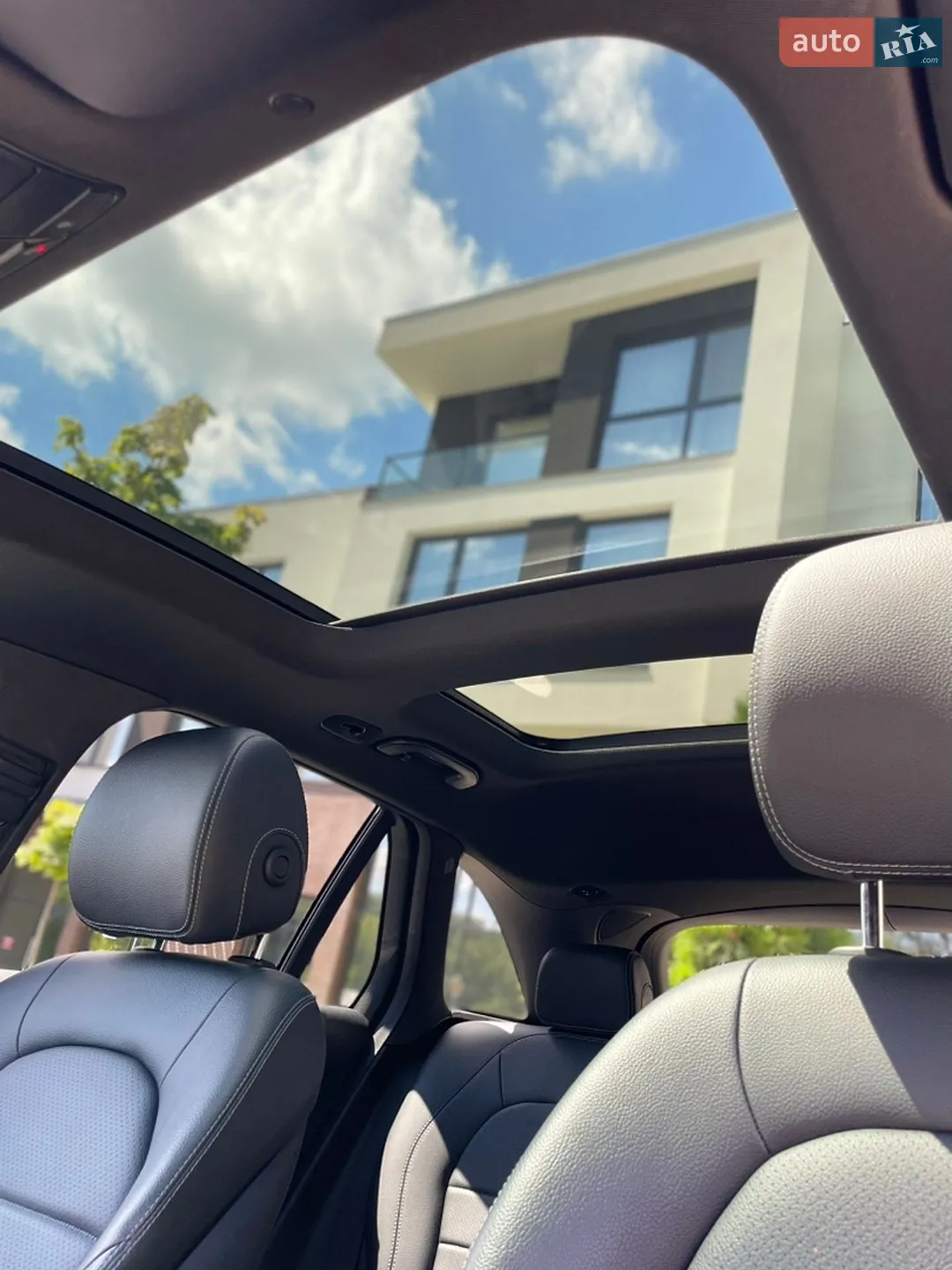 2020 Mercedes-Benz GLC - мініатюра 15