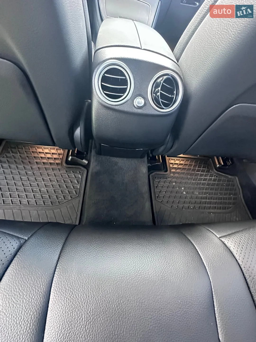 2021 Mercedes-Benz GLC - мініатюра 18