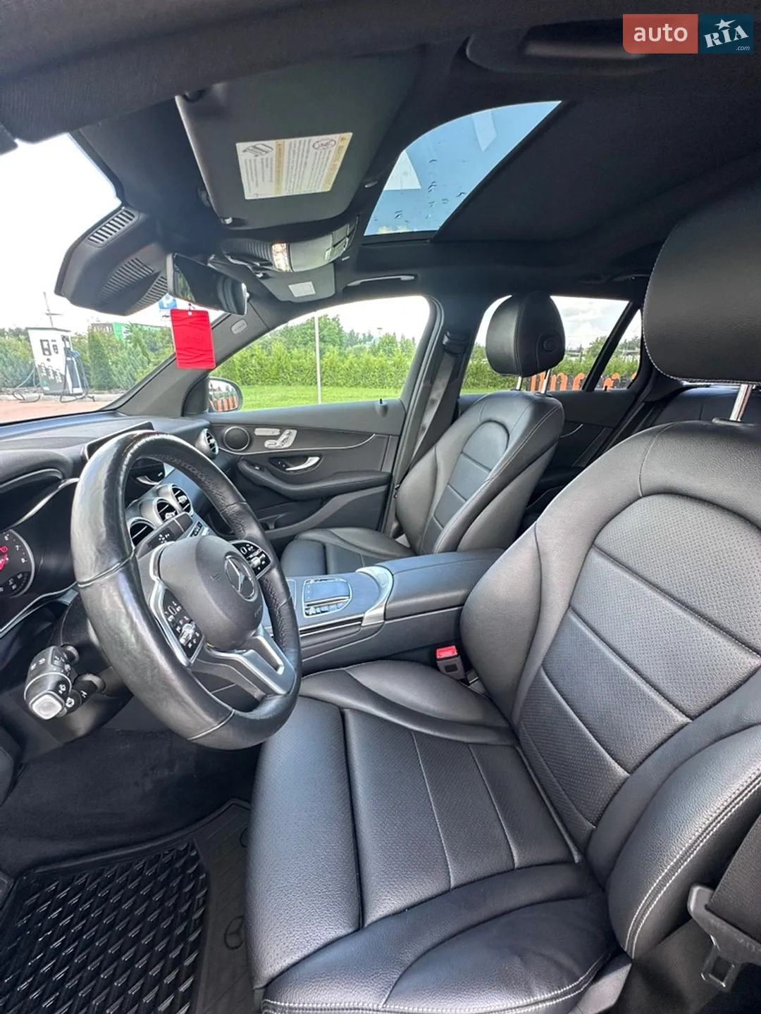 2021 Mercedes-Benz GLC - мініатюра 21