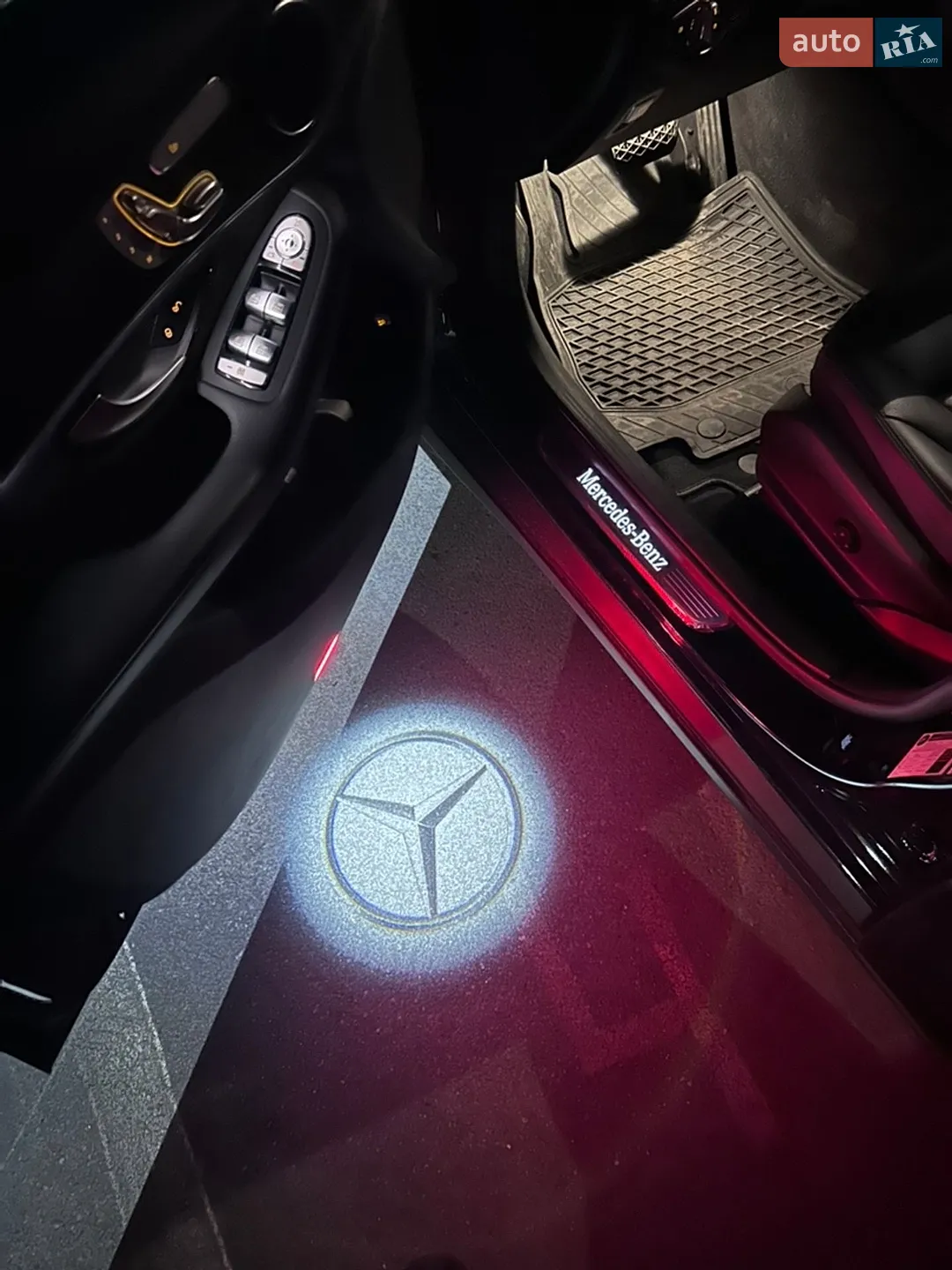 2021 Mercedes-Benz GLC - мініатюра 28