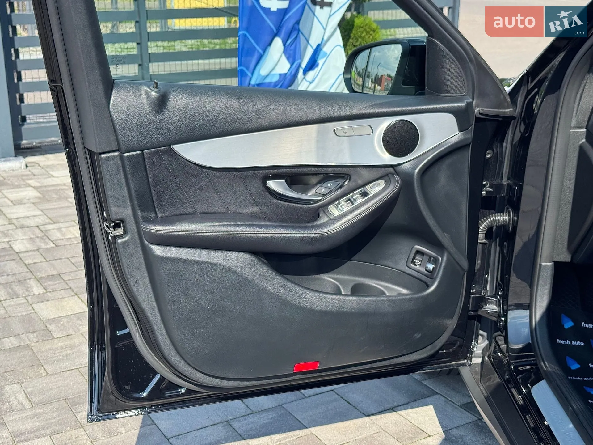 2018 Mercedes-Benz GLC - мініатюра 13
