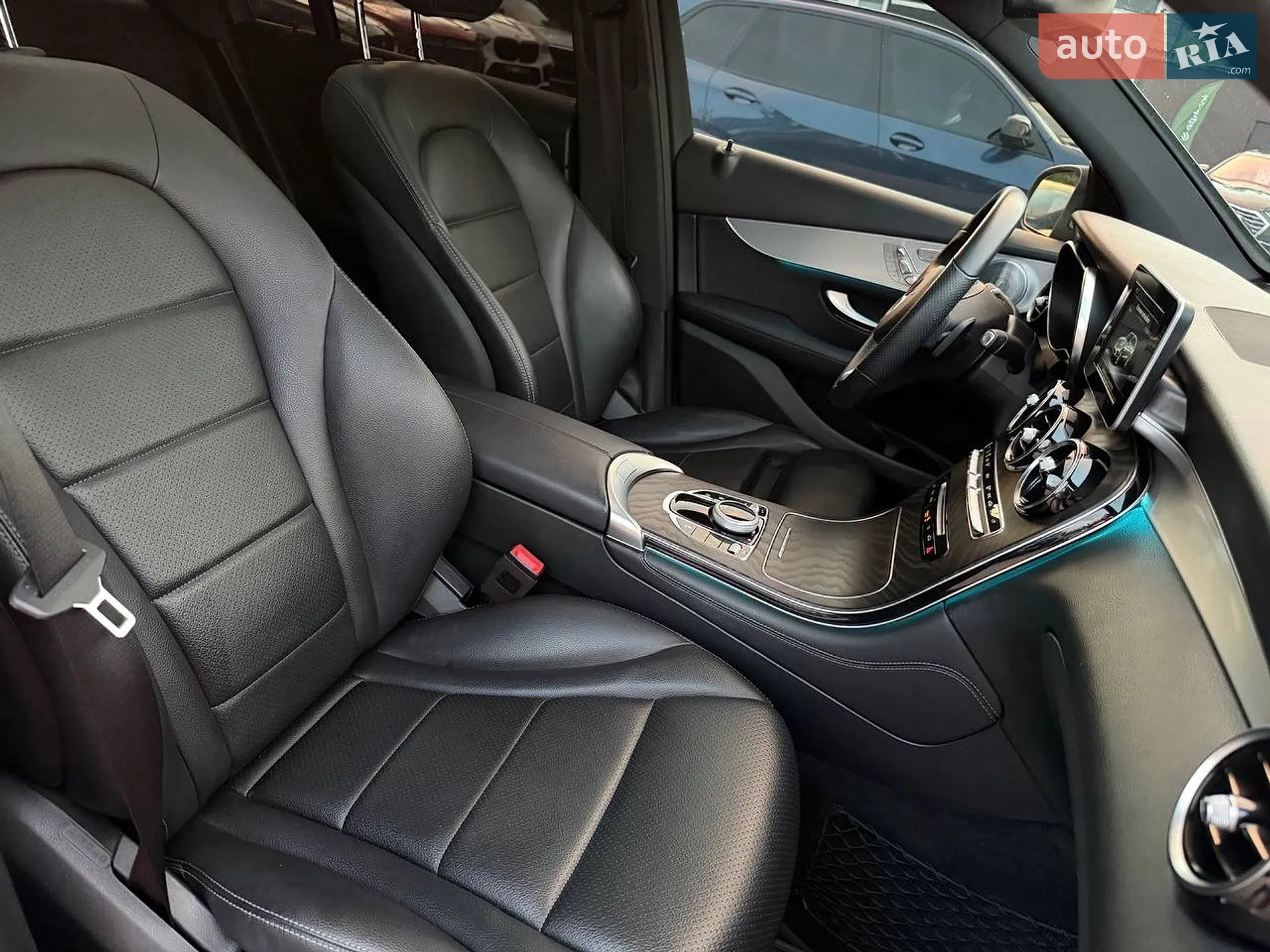 2019 Mercedes-Benz GLC - мініатюра 20