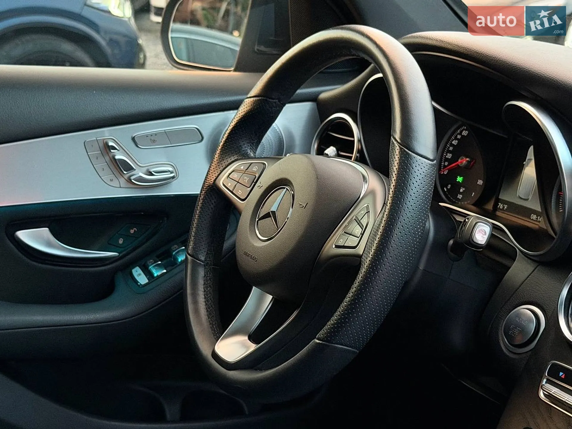 2019 Mercedes-Benz GLC - мініатюра 24