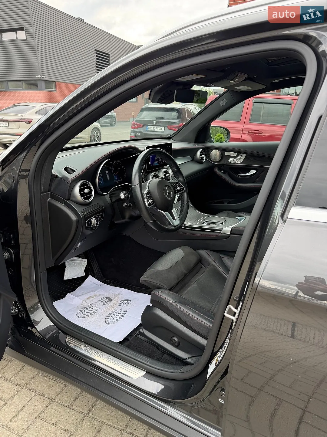 2021 Mercedes-Benz GLC - мініатюра 14