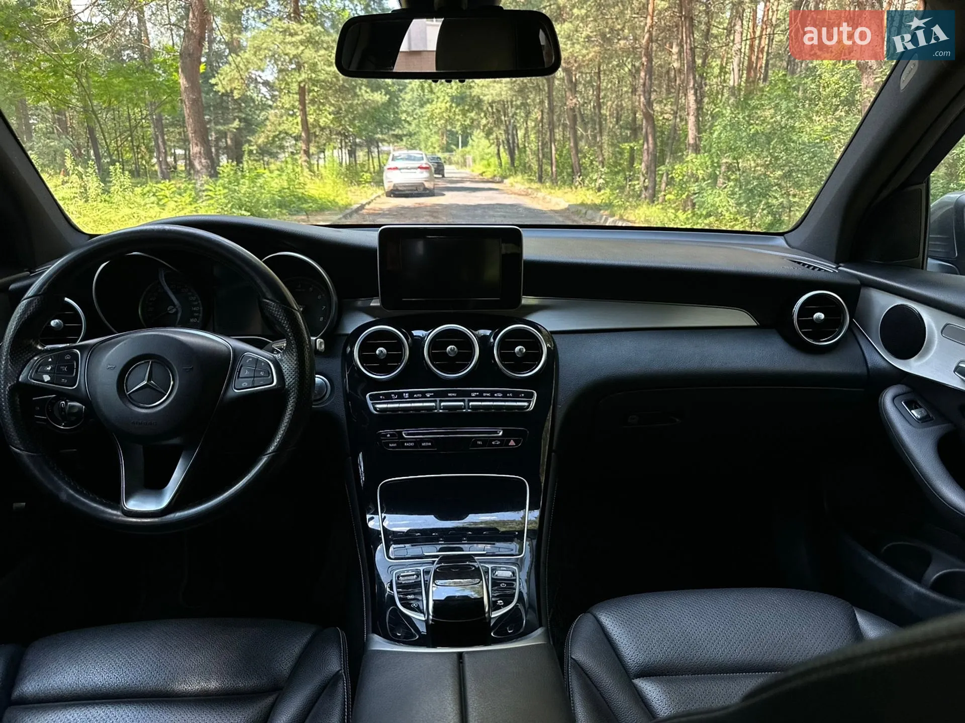 2017 Mercedes-Benz GLC - мініатюра 11