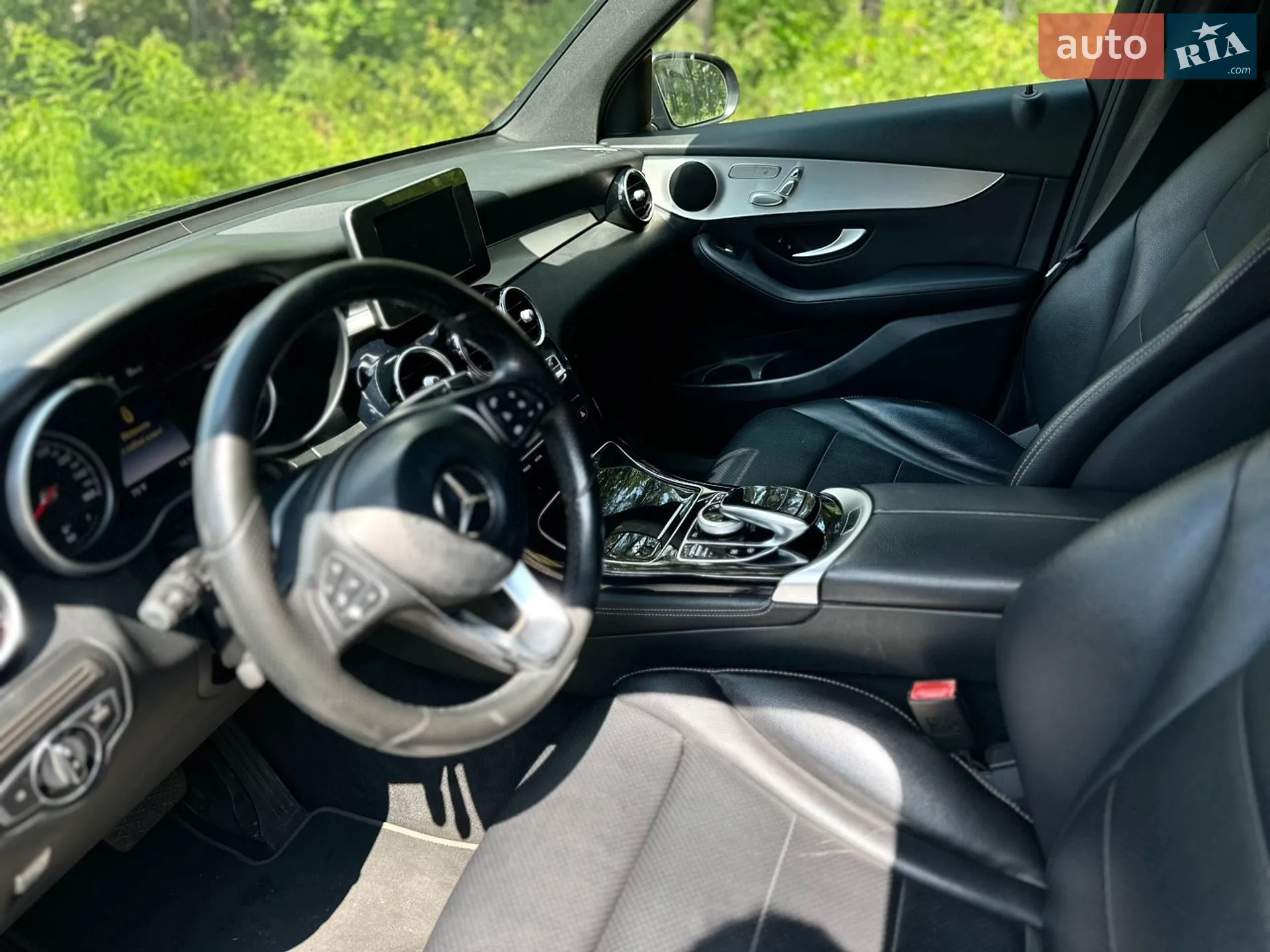 2017 Mercedes-Benz GLC - мініатюра 13