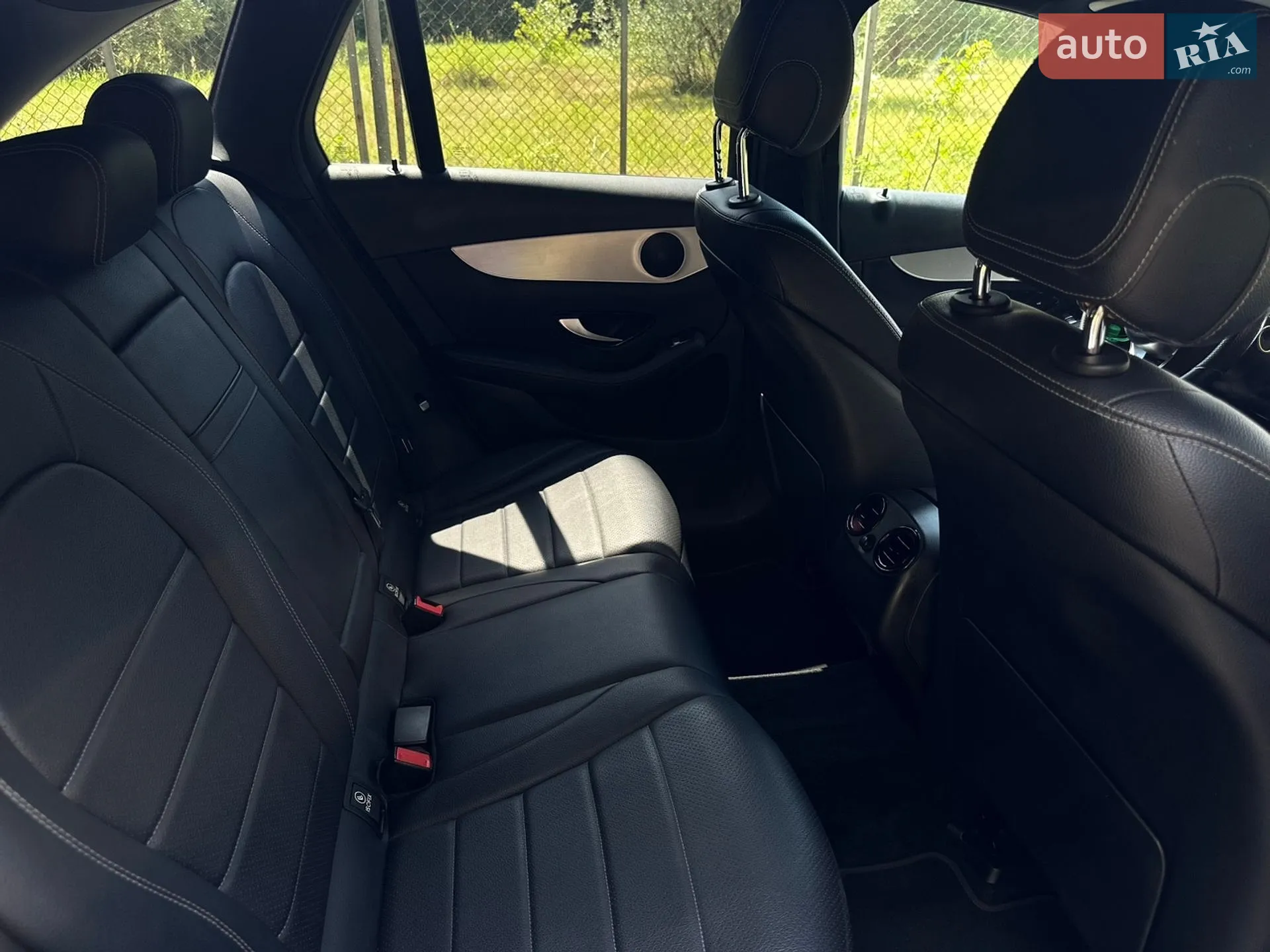 2017 Mercedes-Benz GLC - мініатюра 17