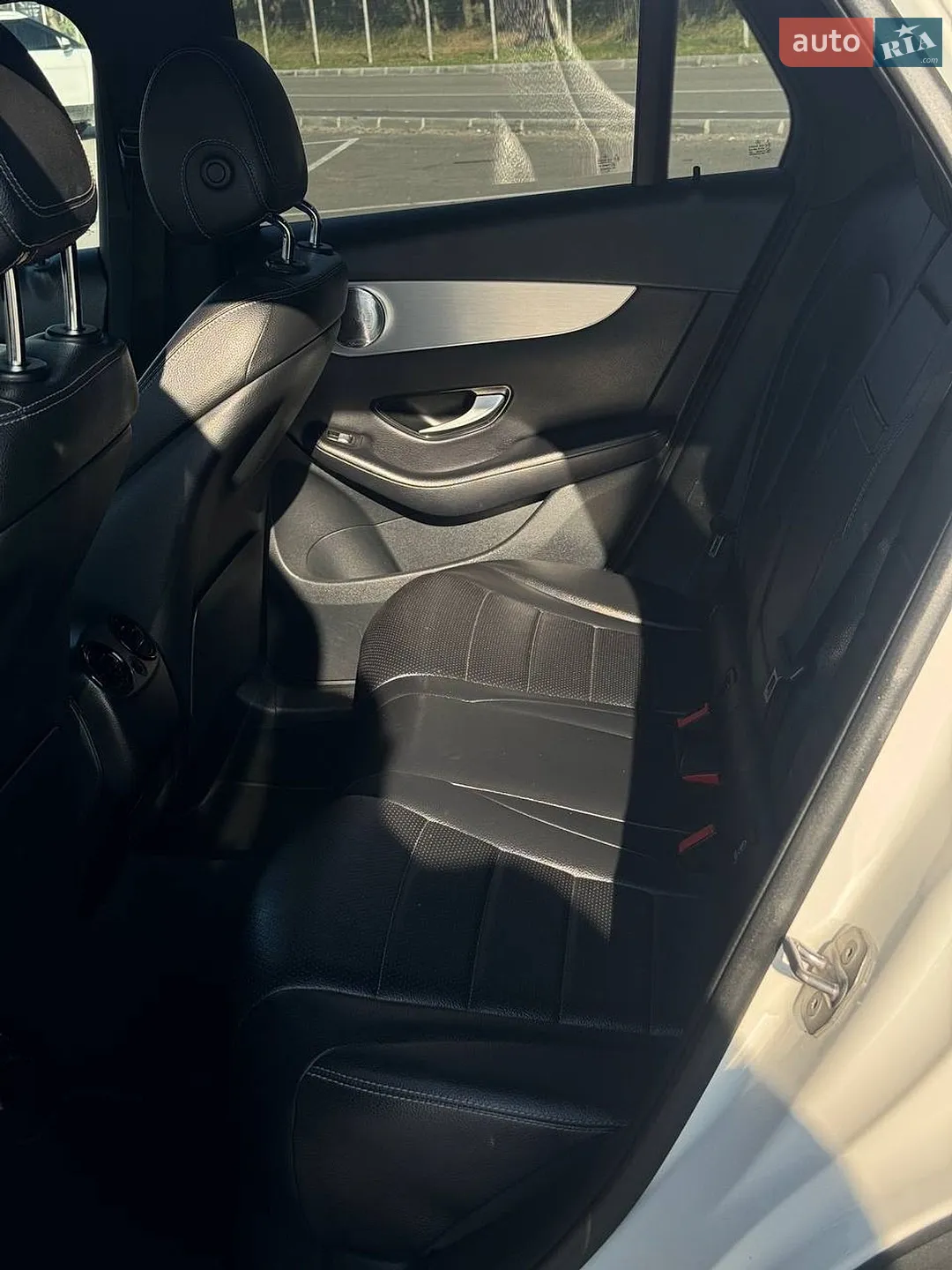 2019 Mercedes-Benz GLC - мініатюра 17