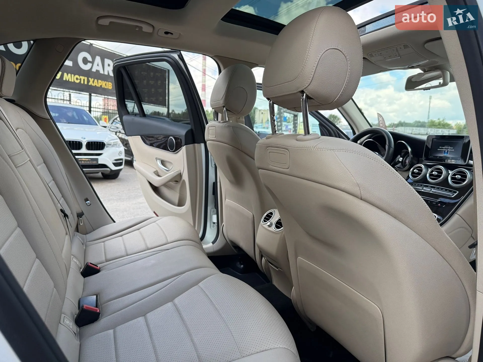 2018 Mercedes-Benz GLC - мініатюра 20