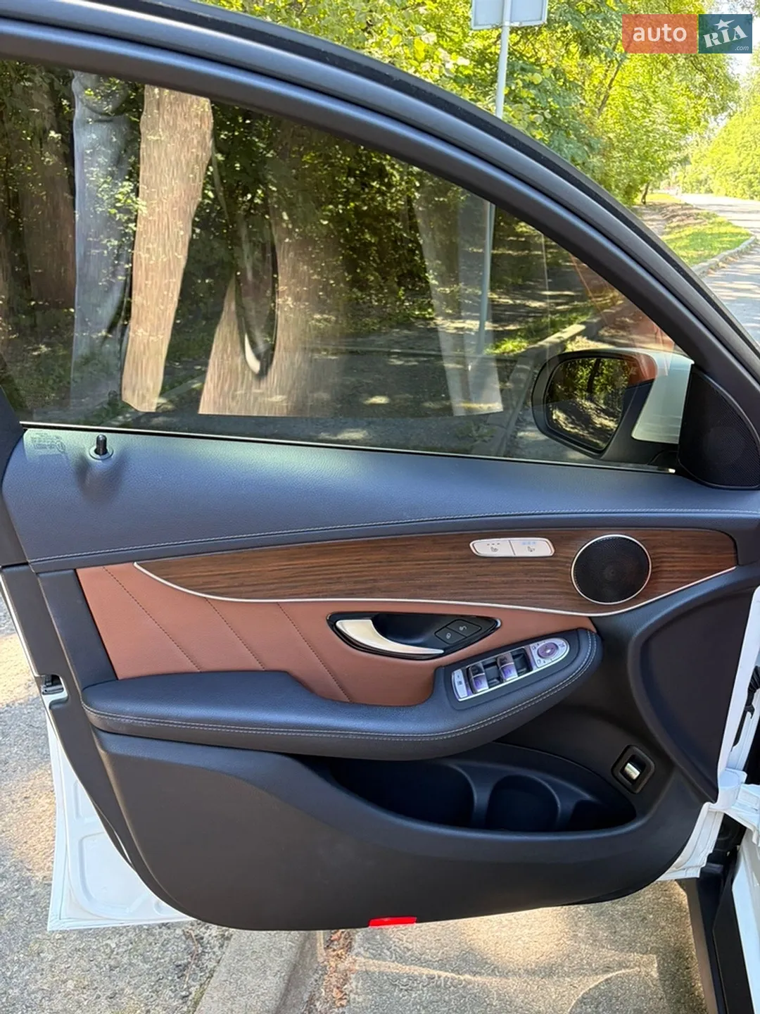 2019 Mercedes-Benz GLC - мініатюра 9