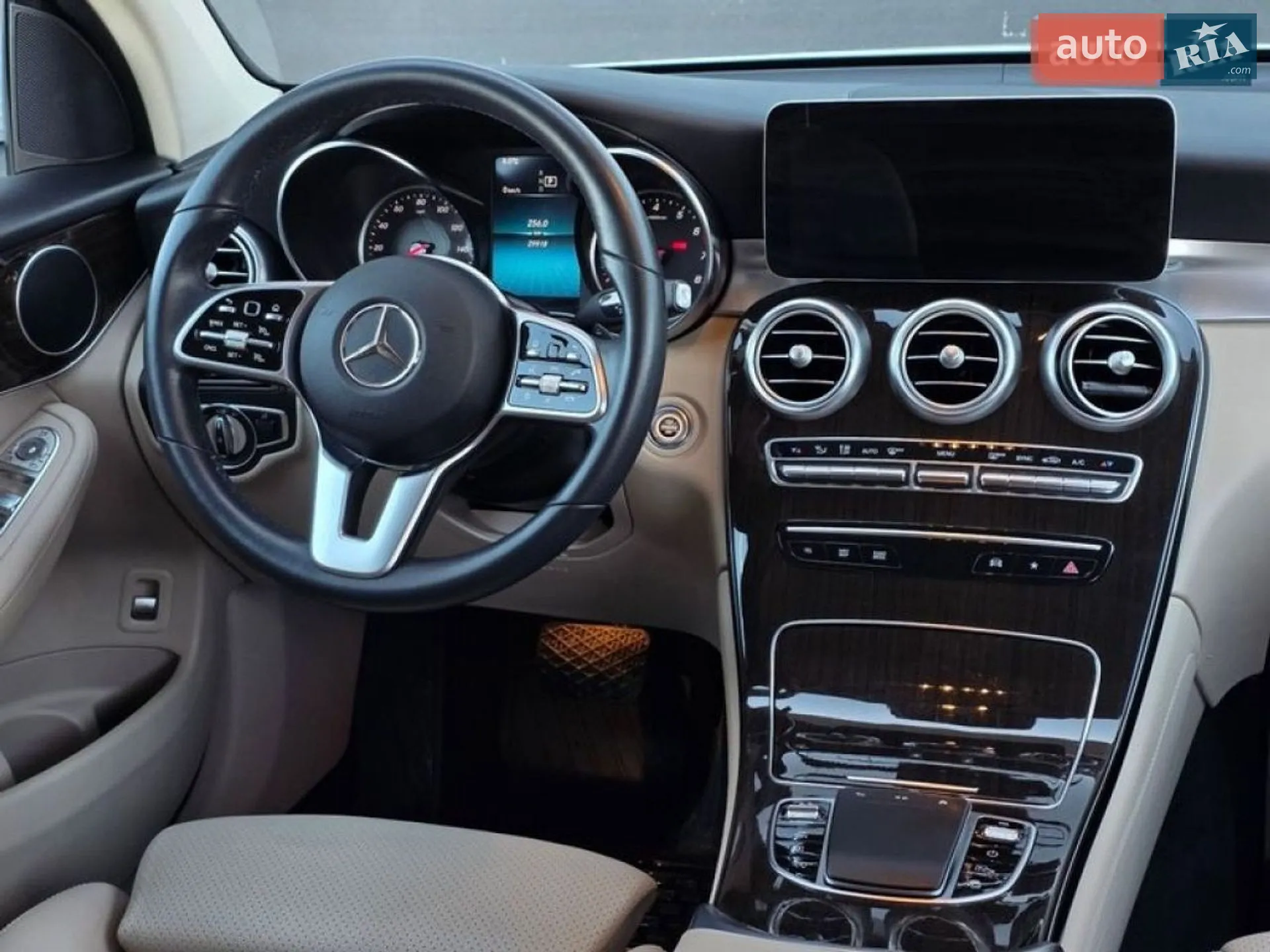 2020 Mercedes-Benz GLC - мініатюра 36