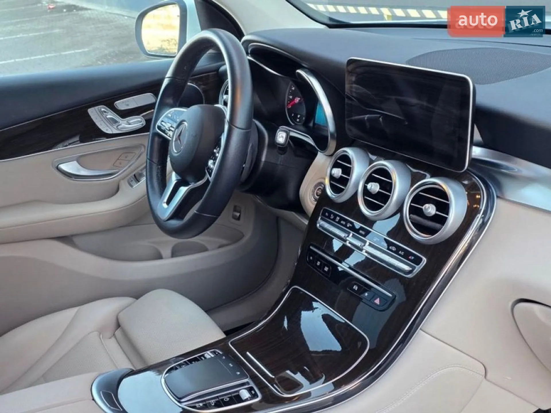 2020 Mercedes-Benz GLC - мініатюра 39