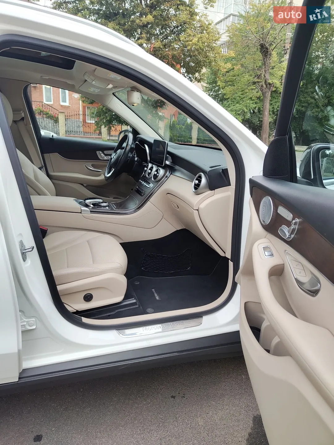 2018 Mercedes-Benz GLC - мініатюра 14