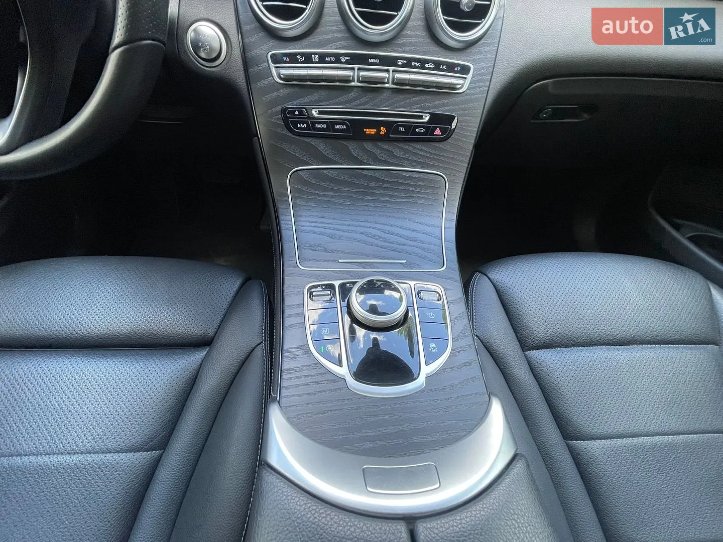 2018 Mercedes-Benz GLC - мініатюра 61