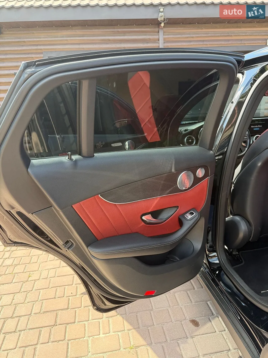 2019 Mercedes-Benz GLC - мініатюра 29