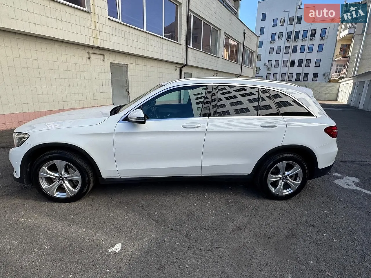 2017 Mercedes-Benz GLC - мініатюра 9