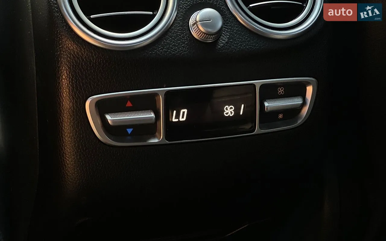 2019 Mercedes-Benz GLC - мініатюра 26