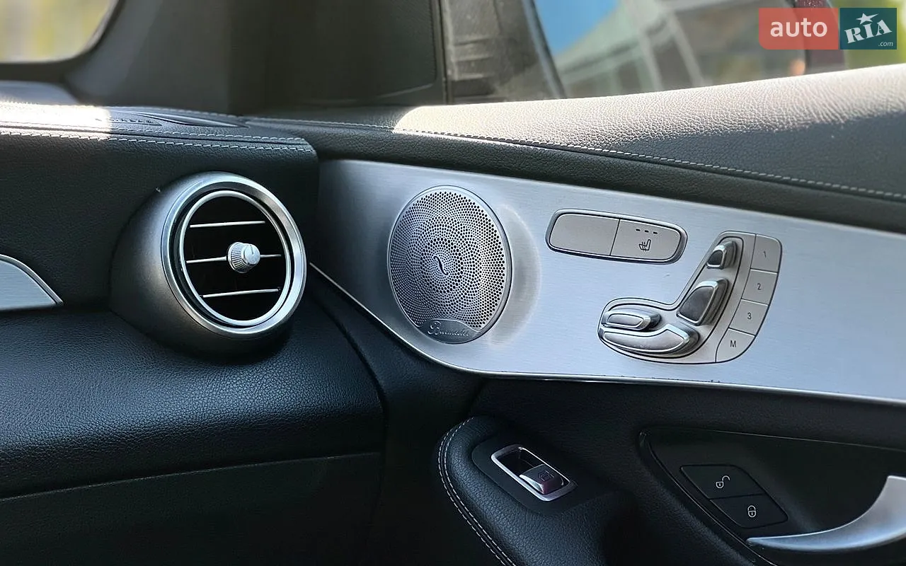 2019 Mercedes-Benz GLC - мініатюра 27