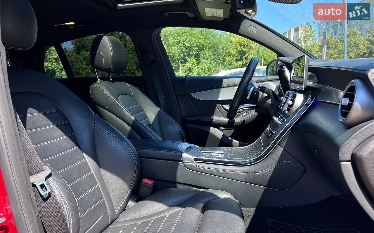 2019 Mercedes-Benz GLC - мініатюра 28