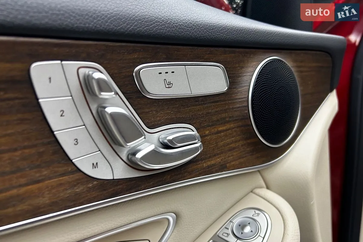 2020 Mercedes-Benz GLC - мініатюра 23