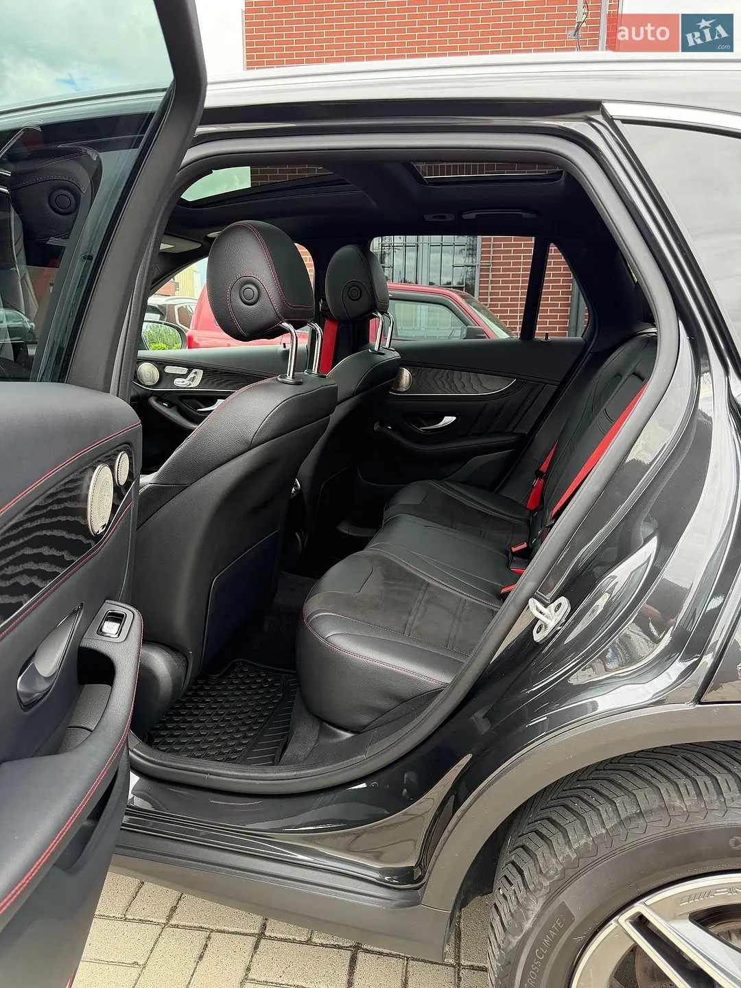 2021 Mercedes-Benz GLC - мініатюра 22