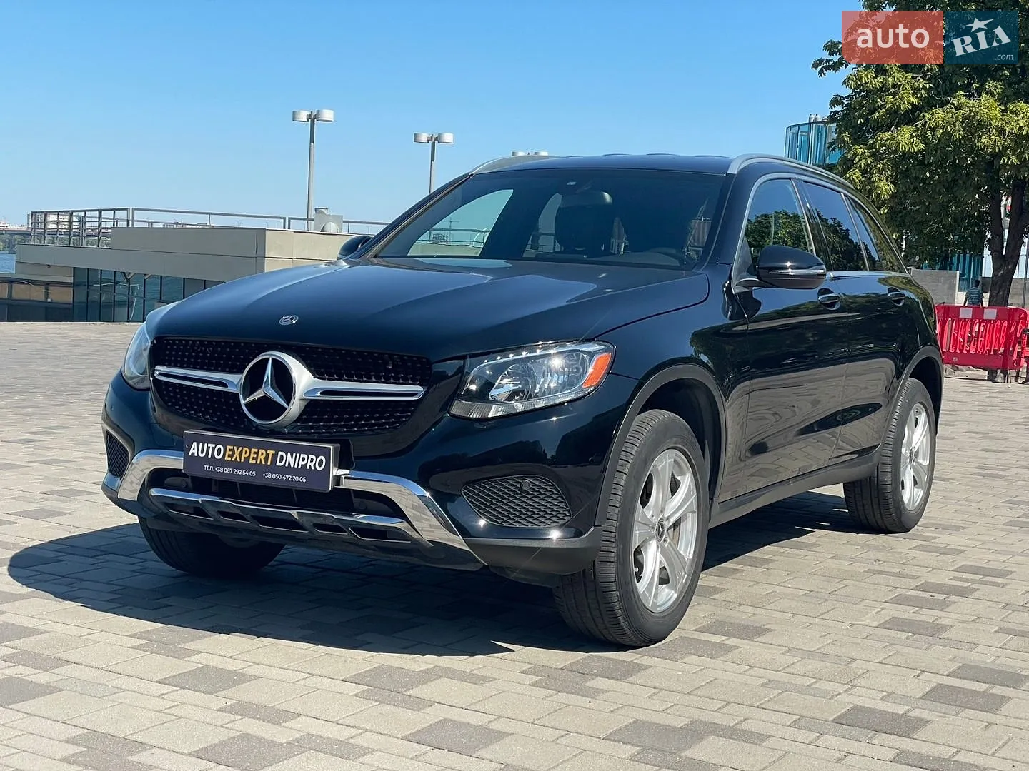 2017 Mercedes-Benz GLC - мініатюра 3