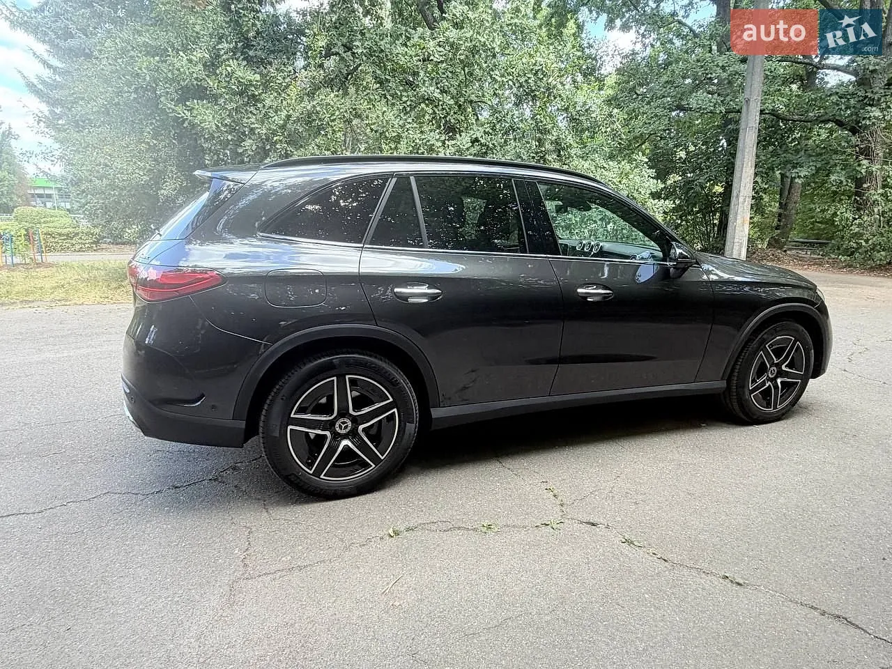 2025 Mercedes-Benz GLC - мініатюра 32
