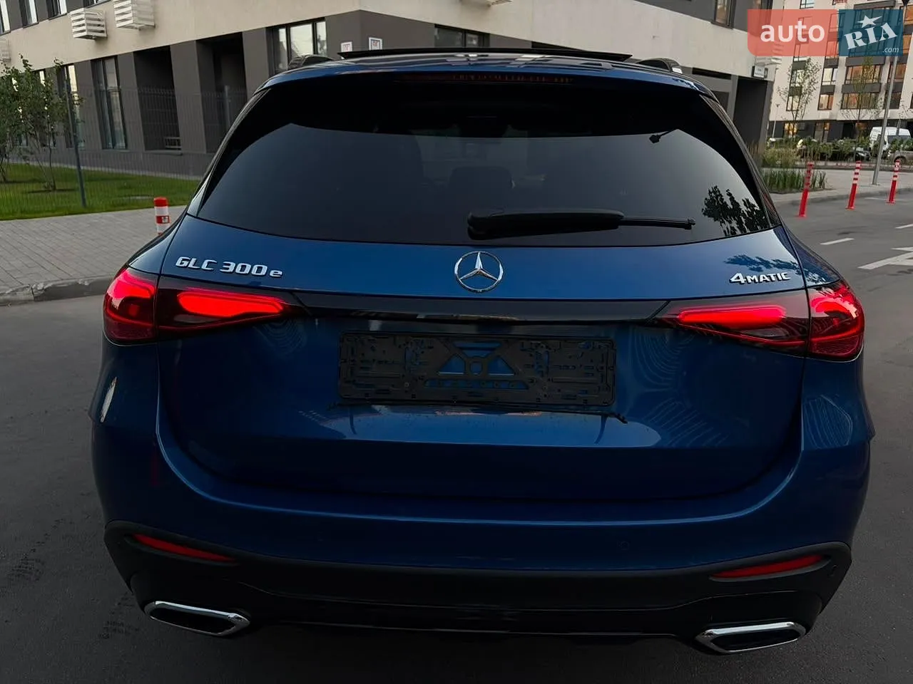 2025 Mercedes-Benz GLC - мініатюра 22