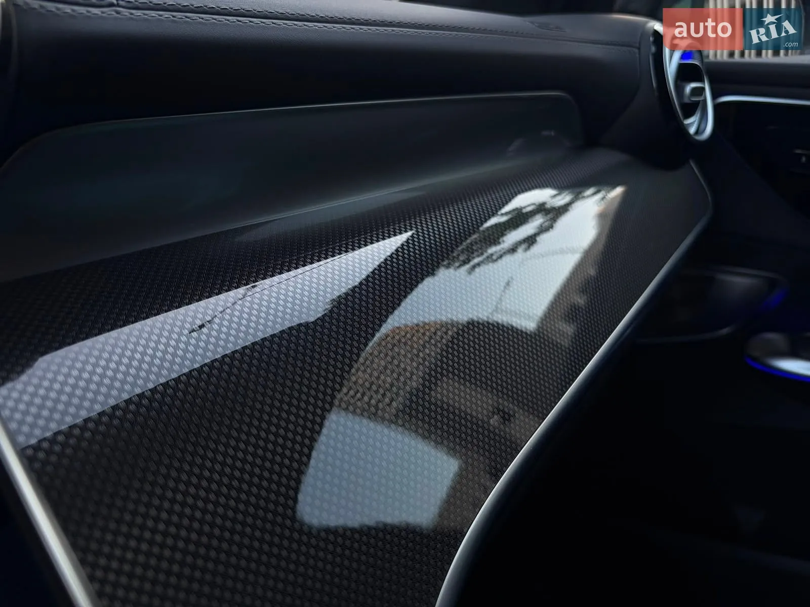 2025 Mercedes-Benz GLC - мініатюра 34