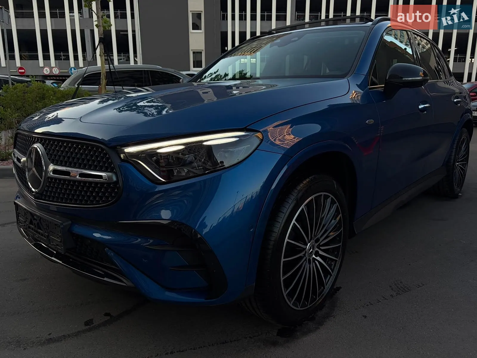 2025 Mercedes-Benz GLC - мініатюра 62