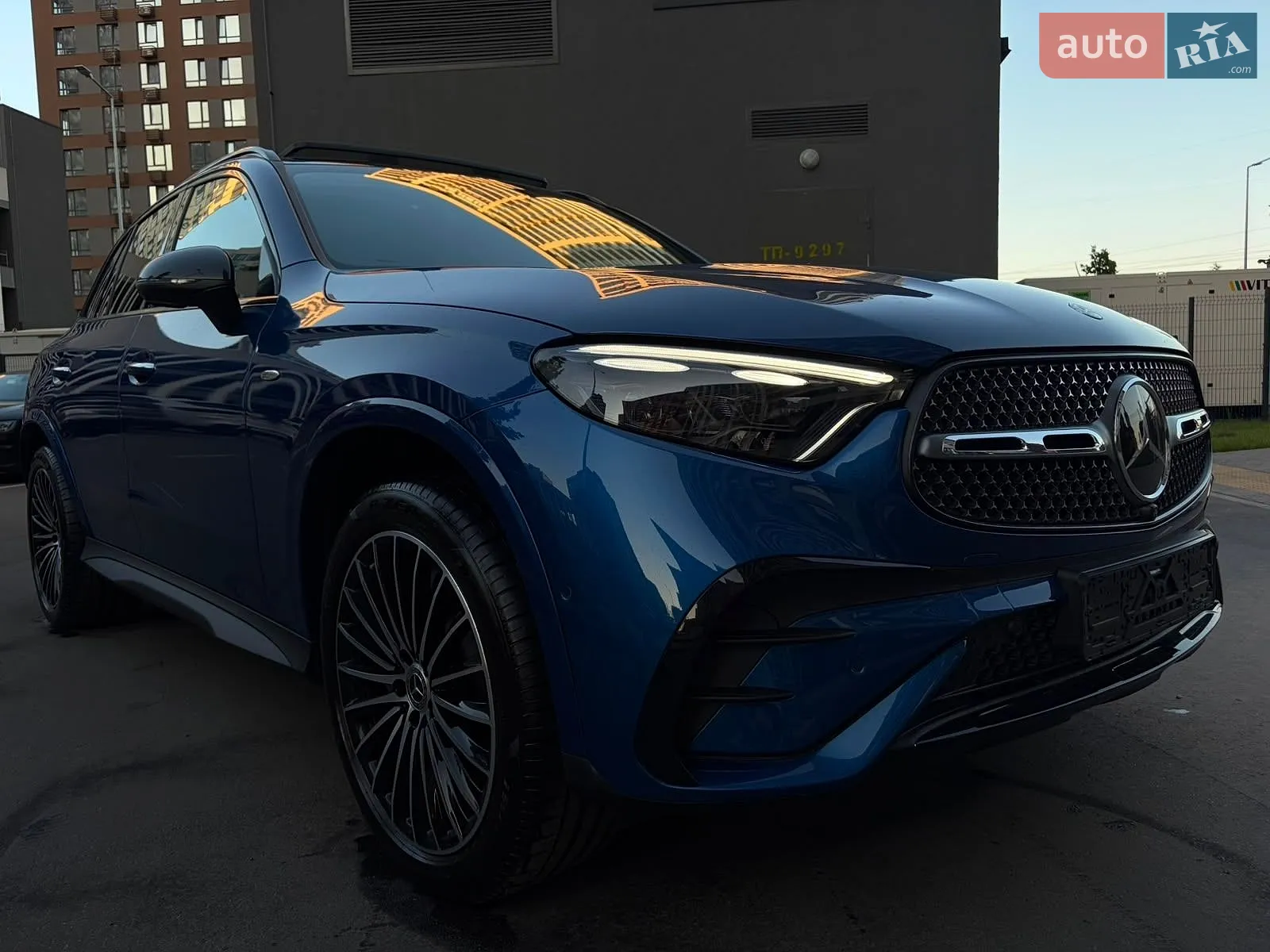 2025 Mercedes-Benz GLC - мініатюра 147