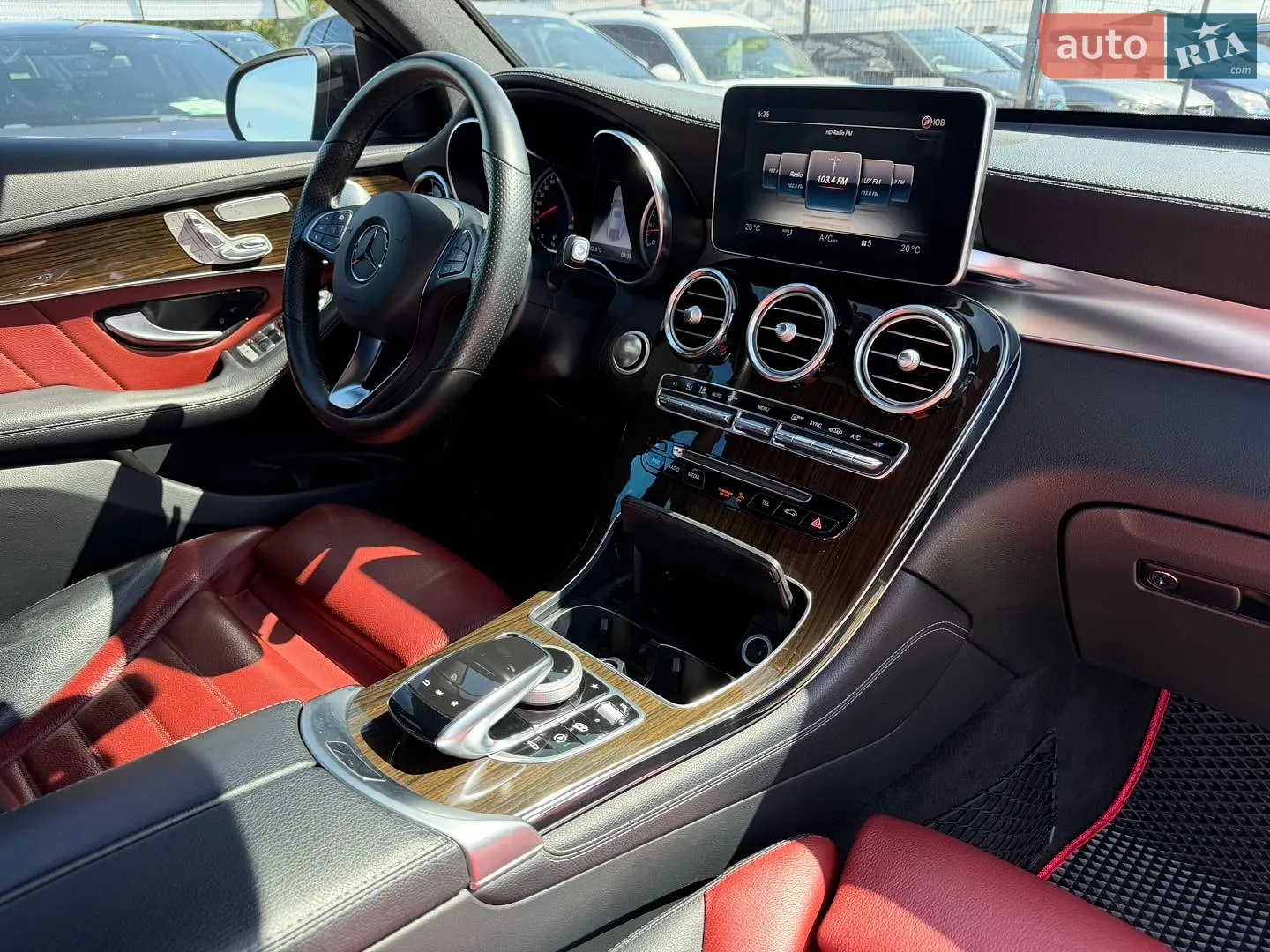 2019 Mercedes-Benz GLC - мініатюра 37