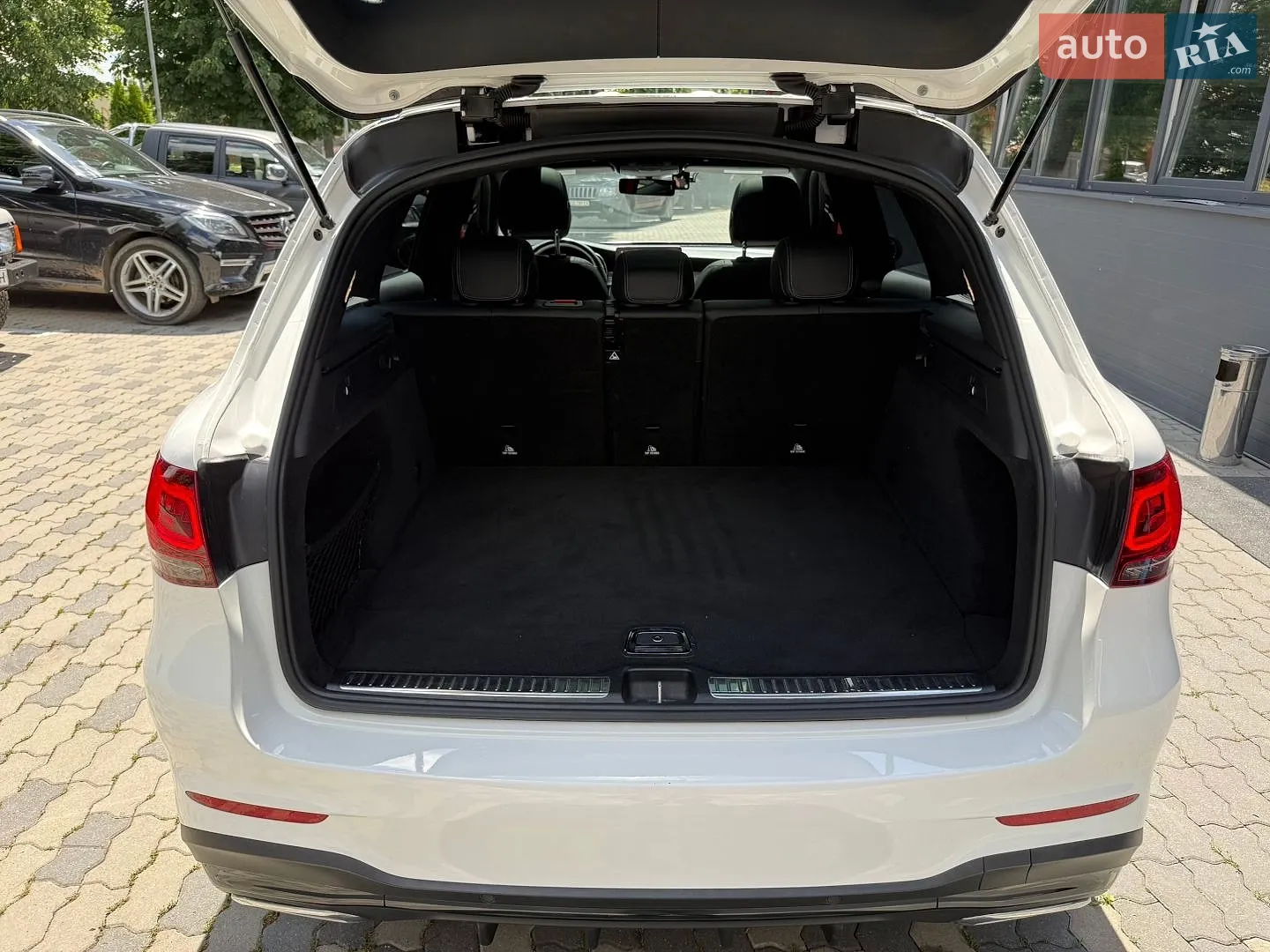 2019 Mercedes-Benz GLC - мініатюра 27