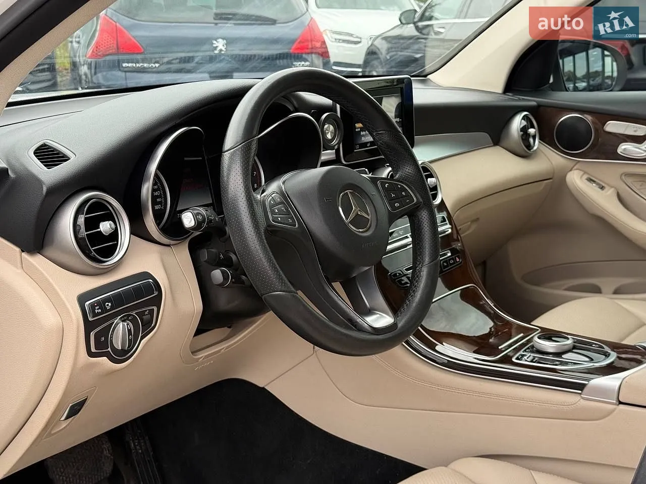 2017 Mercedes-Benz GLC - мініатюра 18