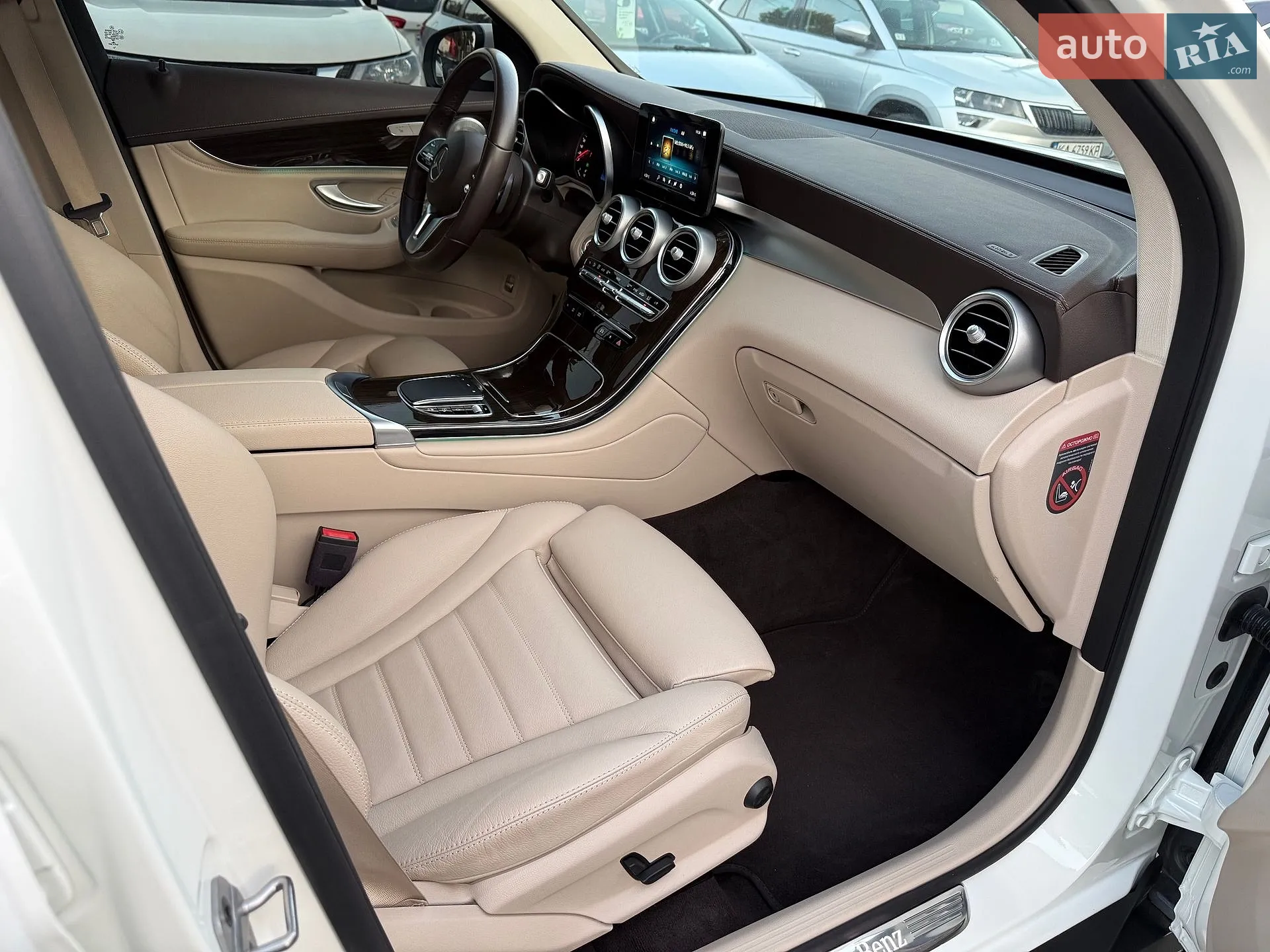 2021 Mercedes-Benz GLC - мініатюра 59