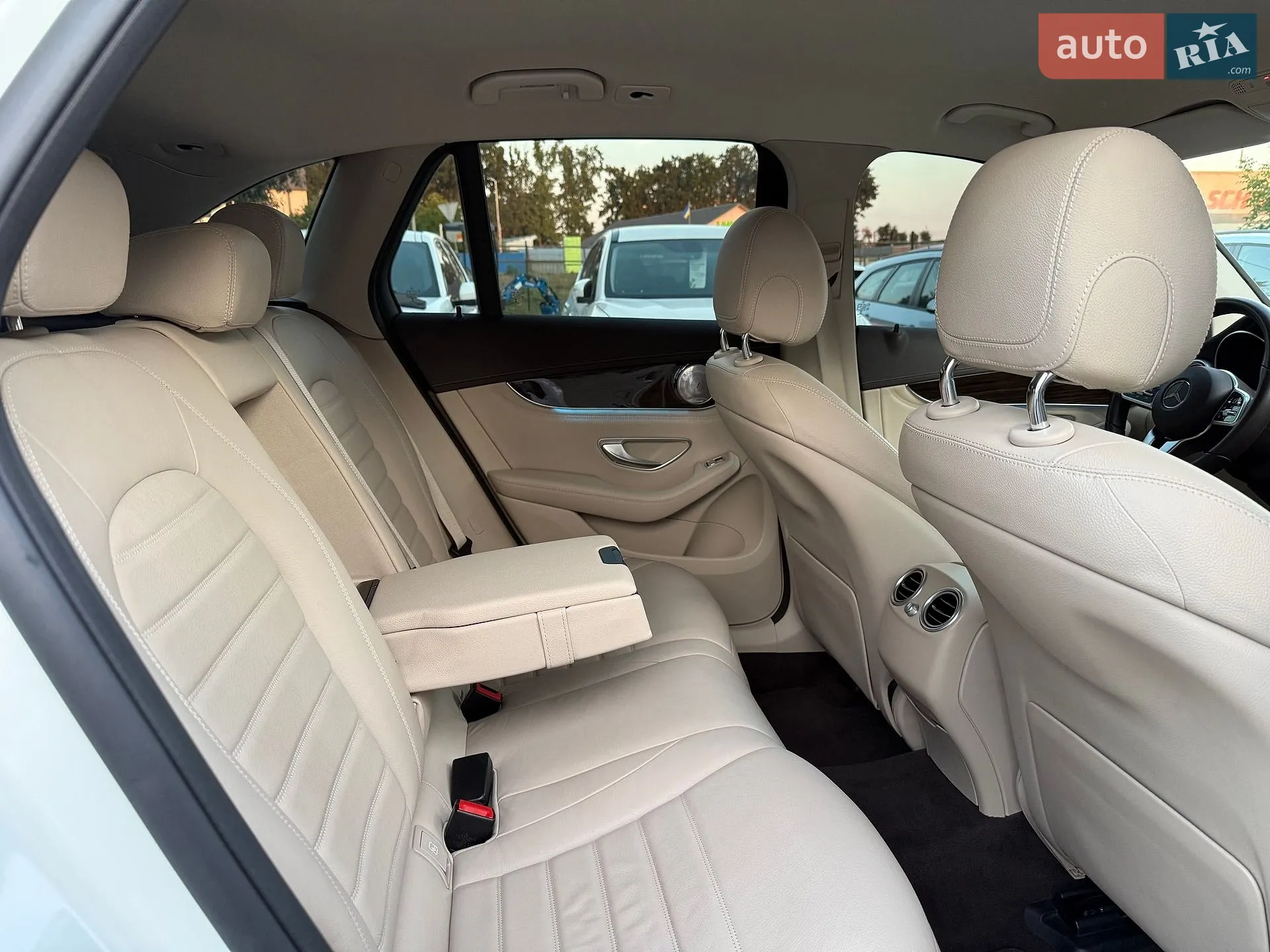 2021 Mercedes-Benz GLC - мініатюра 56