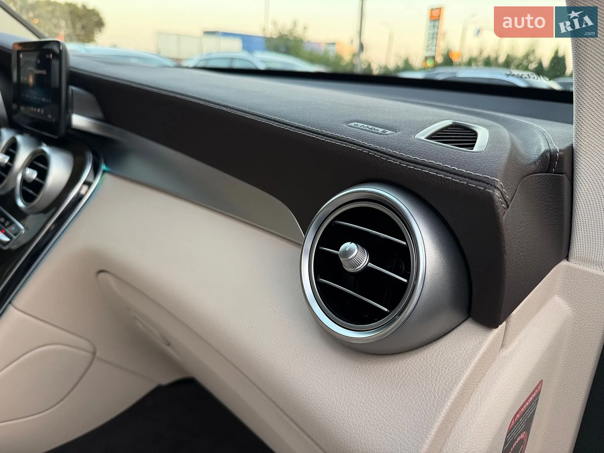 2021 Mercedes-Benz GLC - мініатюра 65