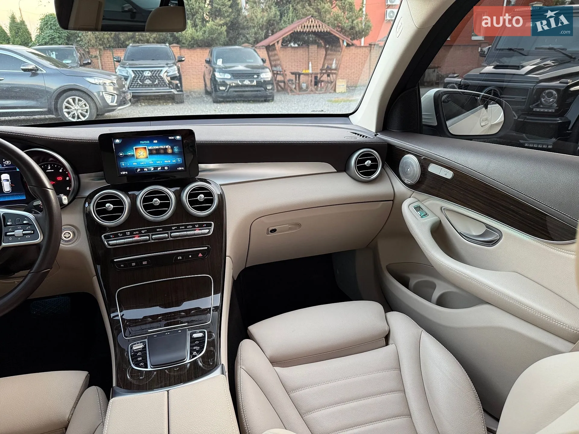 2021 Mercedes-Benz GLC - мініатюра 69