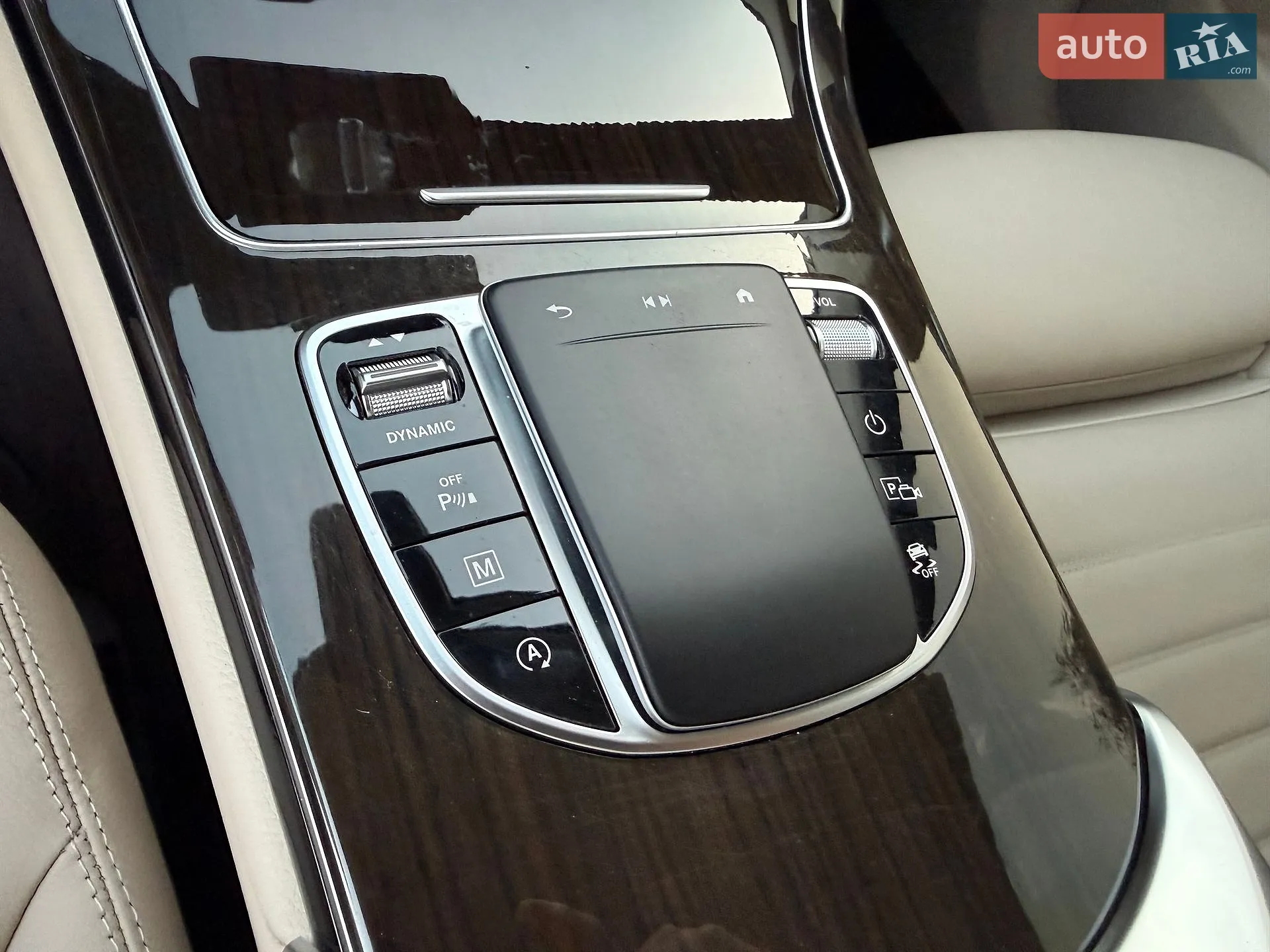 2021 Mercedes-Benz GLC - мініатюра 87