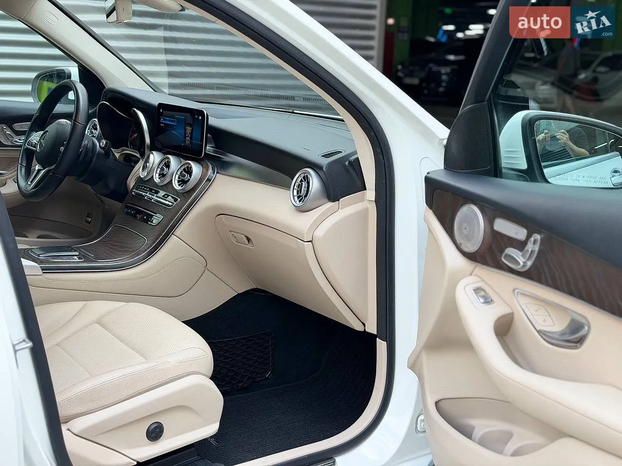 2019 Mercedes-Benz GLC - мініатюра 17