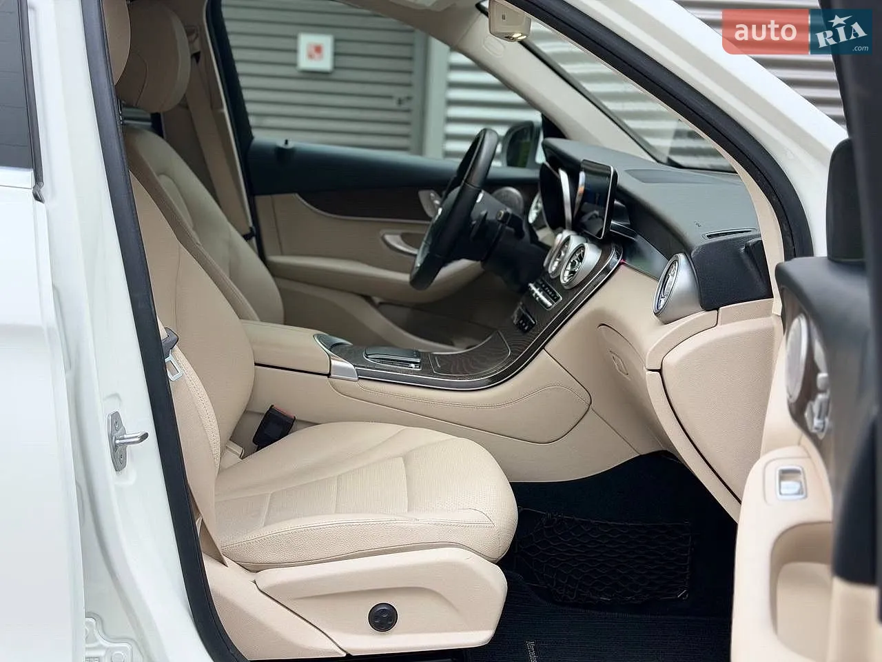 2019 Mercedes-Benz GLC - мініатюра 18