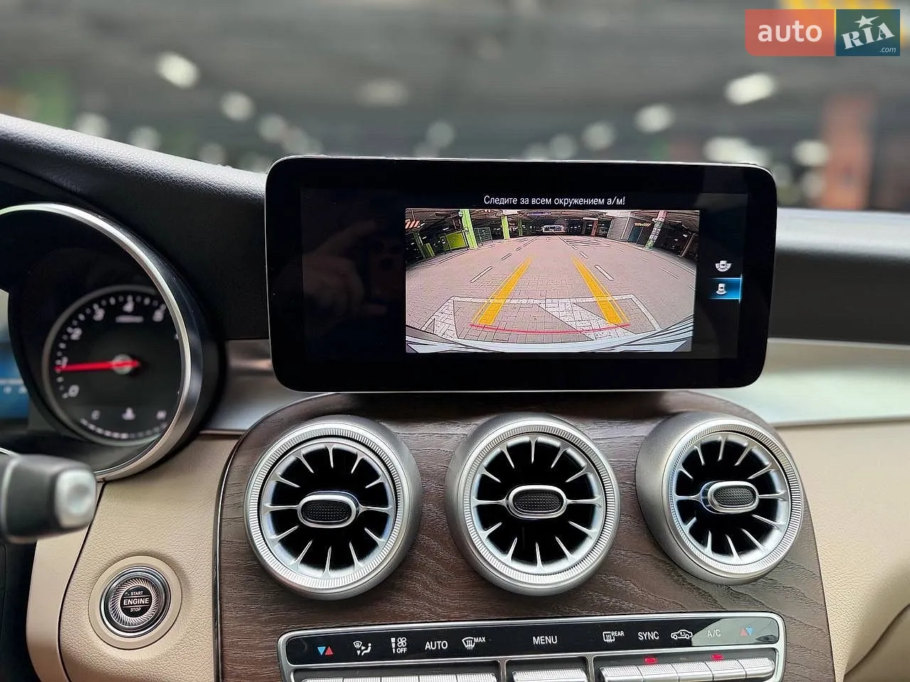 2019 Mercedes-Benz GLC - мініатюра 24