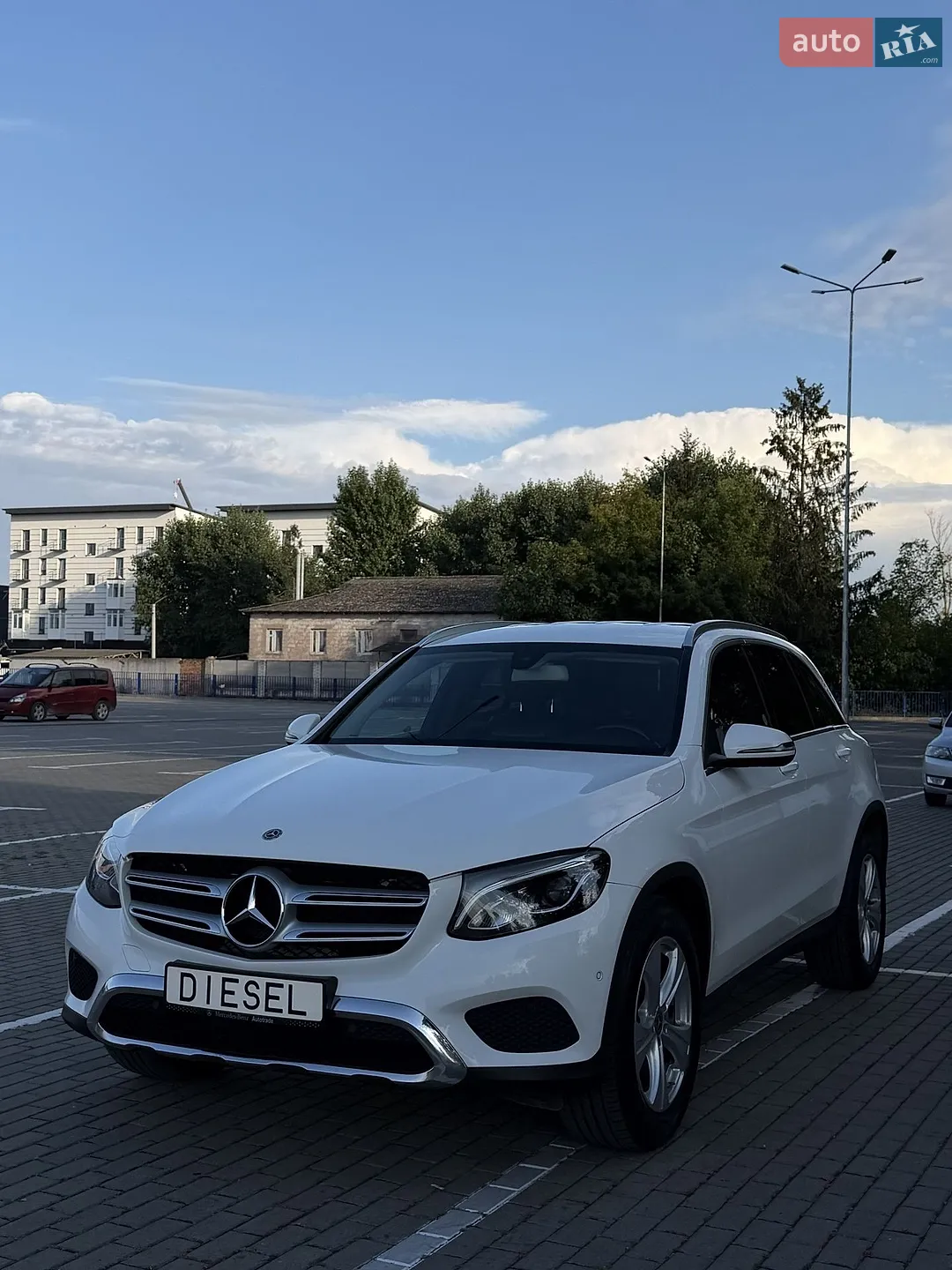 2017 Mercedes-Benz GLC - мініатюра 22