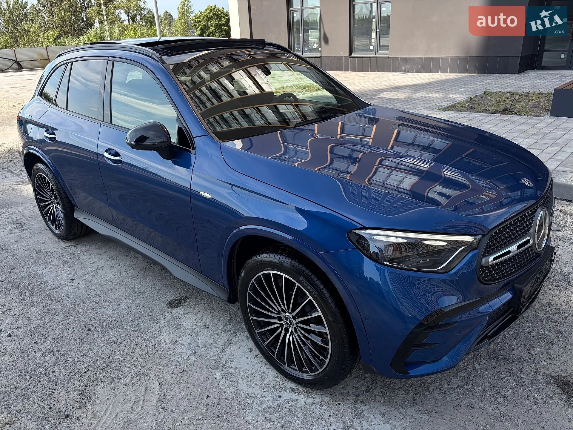 2025 Mercedes-Benz GLC - мініатюра 13