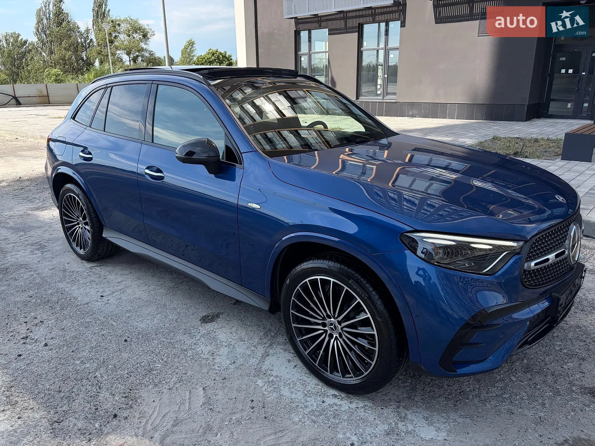 2025 Mercedes-Benz GLC - мініатюра 18