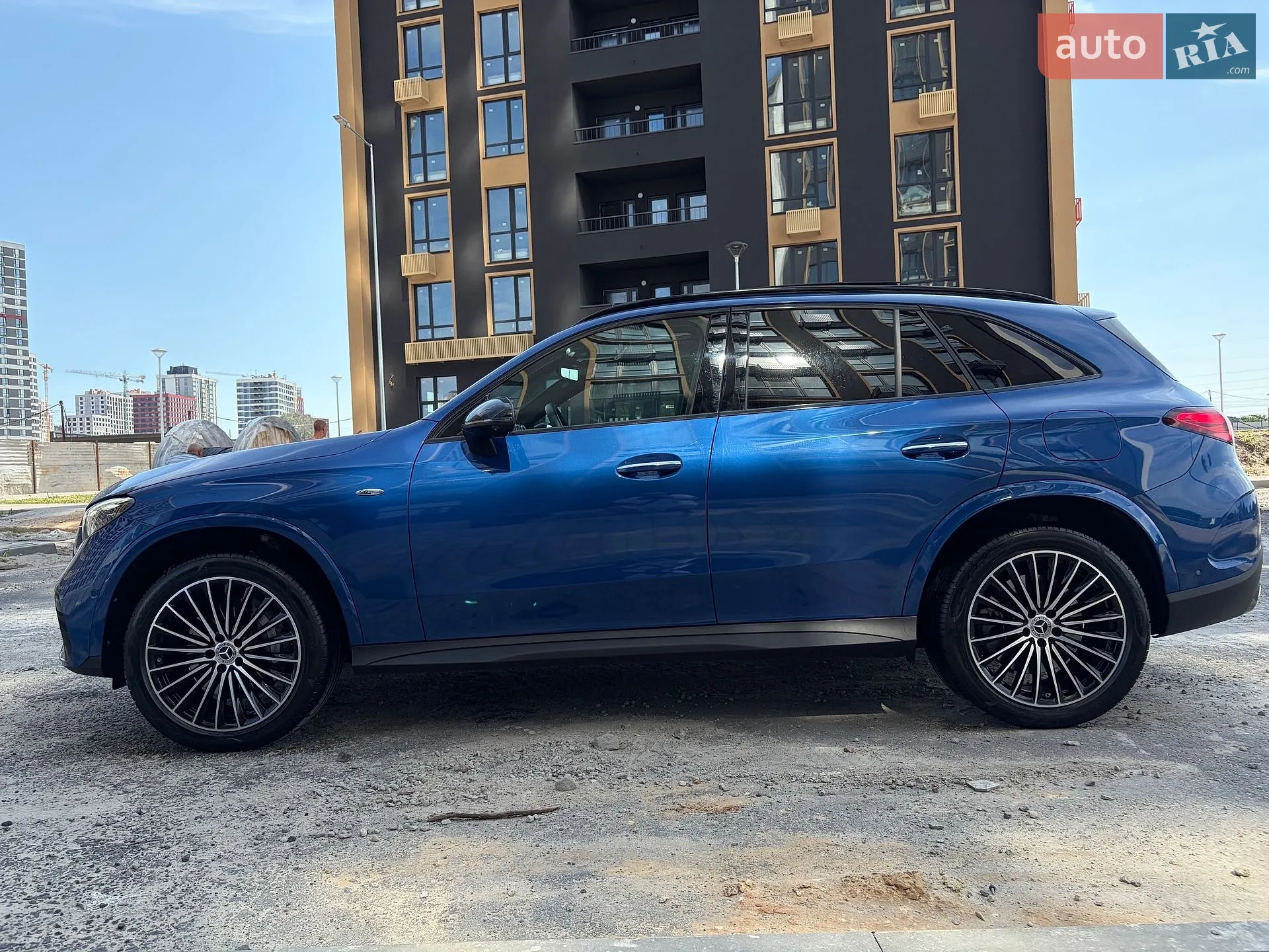 2025 Mercedes-Benz GLC - мініатюра 43