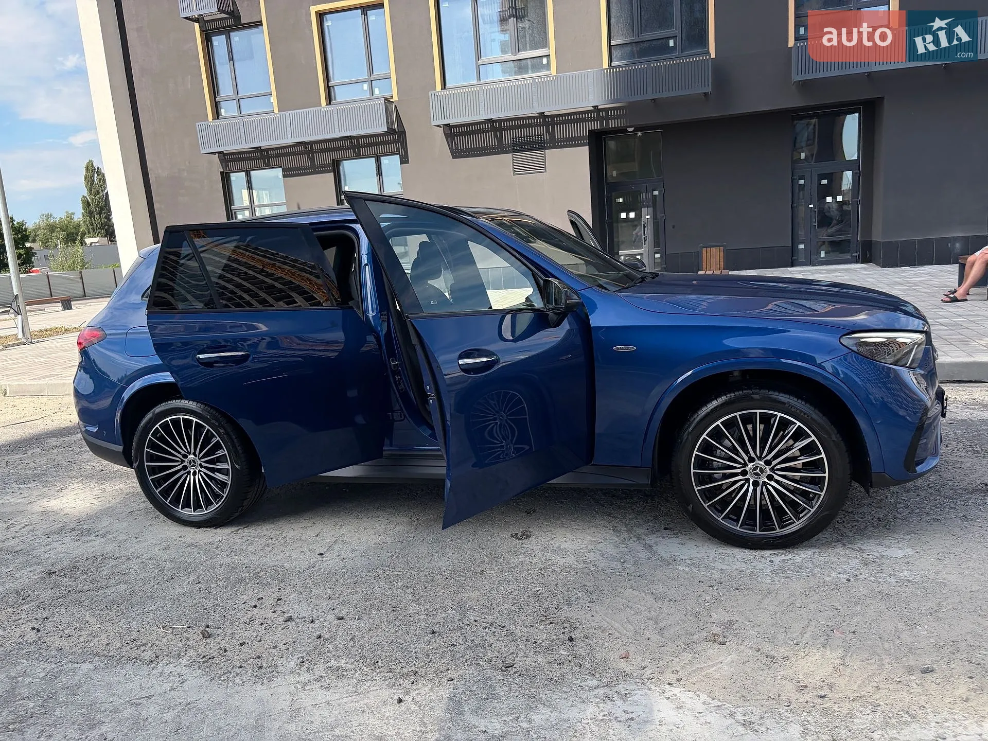 2025 Mercedes-Benz GLC - мініатюра 172