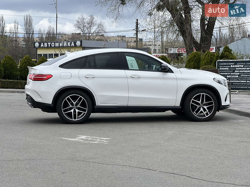 Позашляховик / Кросовер Mercedes-Benz GLE-Class Coupe 2017 в Києві