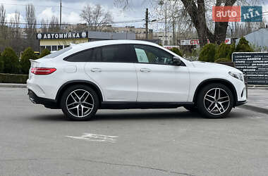Внедорожник / Кроссовер Mercedes-Benz GLE-Class Coupe 2017 в 