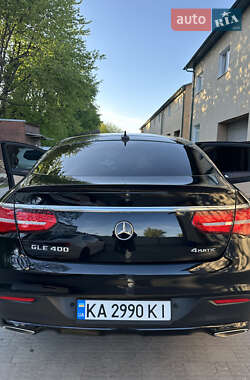 Позашляховик / Кросовер Mercedes-Benz GLE-Class Coupe 2019 в 